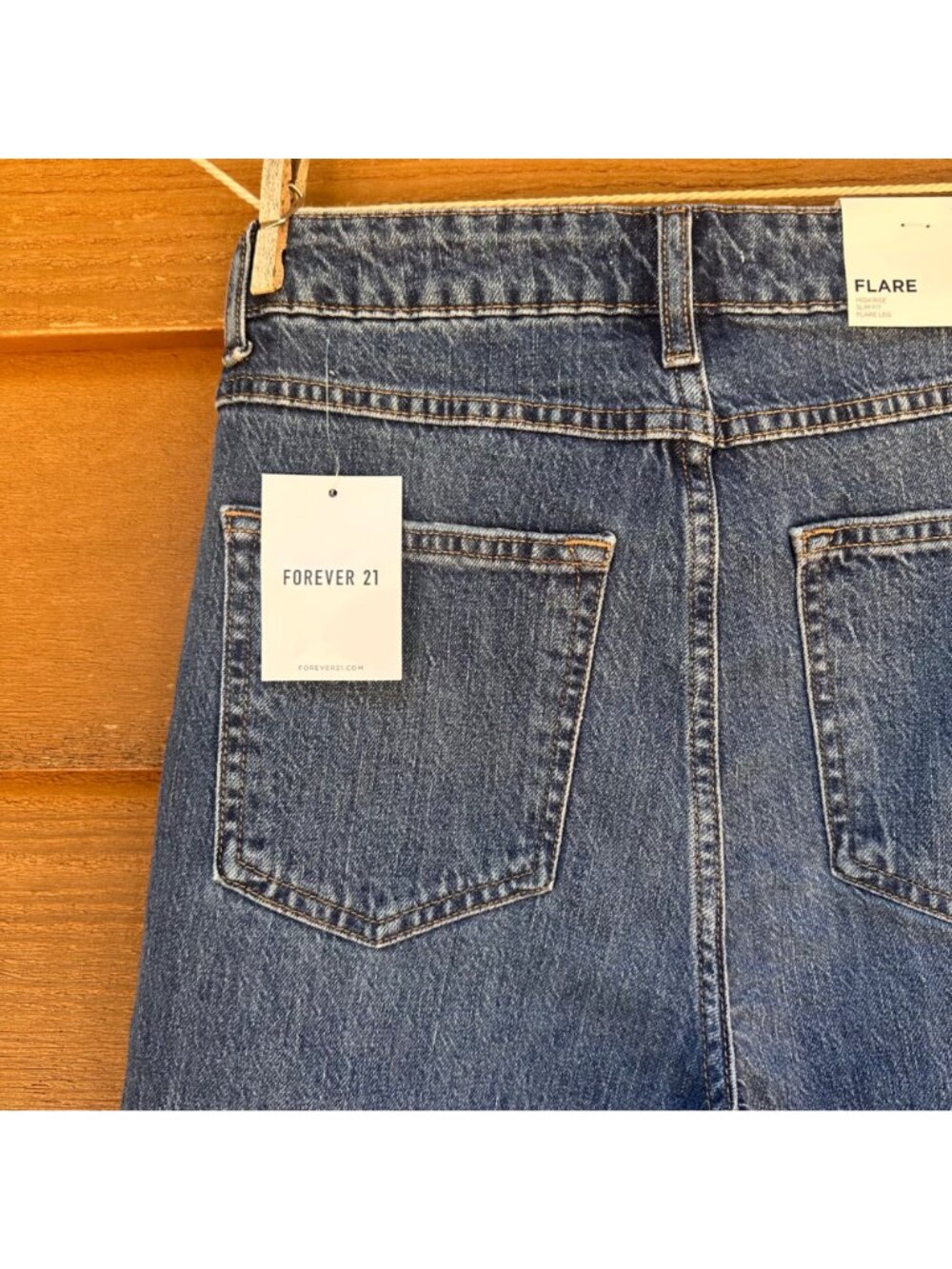 Forever 21 Womens Flared Denim Jeans With Daisy Embroidery & Raw Hem Size 27 - Picture 13 of 14